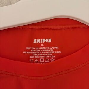 Skims long sleeve